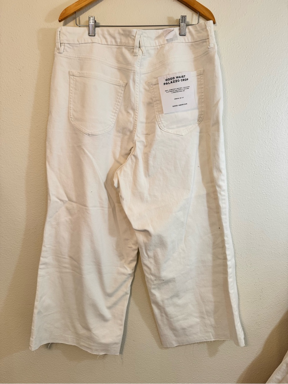 Good American Good Morning ain’t Palazzo White Jeans - Picture 4 of 8